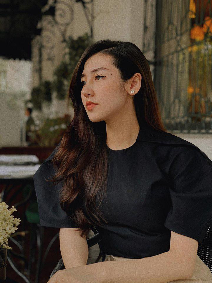 Nhan sắc “cực phẩm” của hội bạn thân Hoa hậu Vbiz, người thấp nhất đã... 1m73 ảnh 12 hoi ban than hoa hau cua vbiz: nhan sac thi toan "cuc pham", nguoi thap nhat da... 1m73 - 14