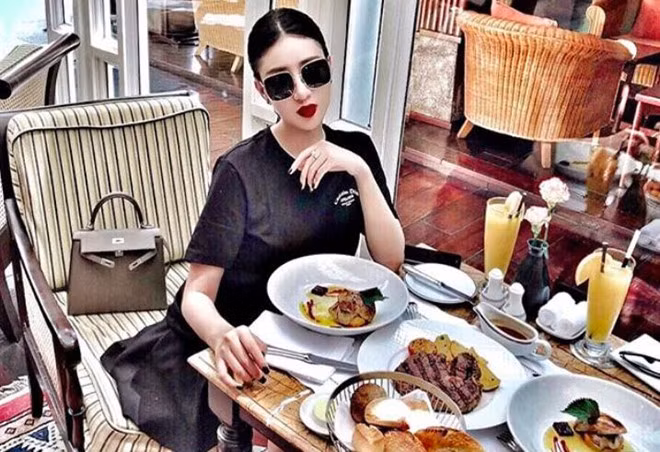 Rich kid dep quyen ru, gia the bi an nhat hoi con nha giau hinh anh 7 