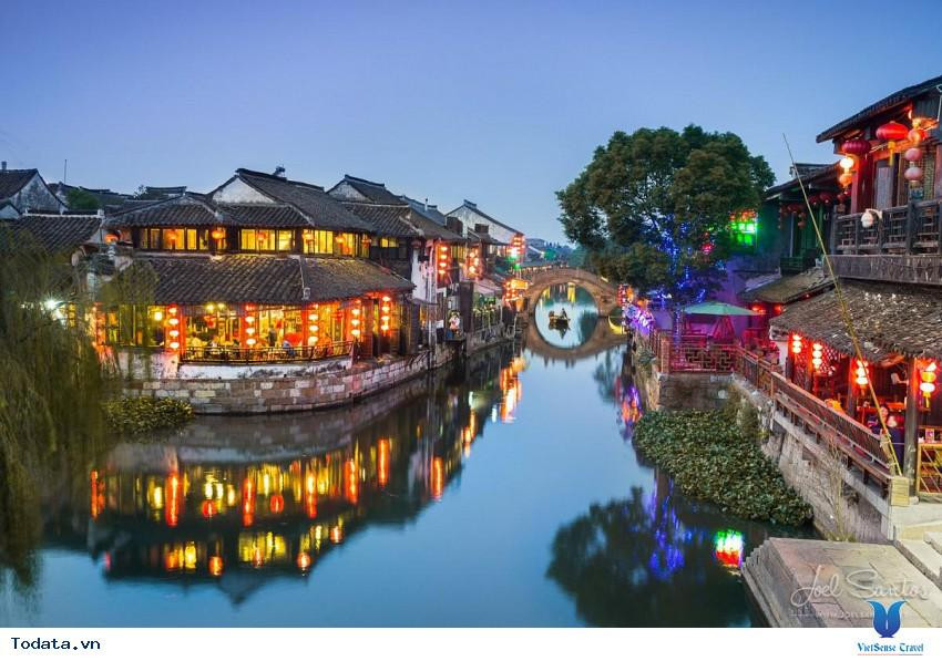 Lạc bước vào Lệ Giang cổ trấn: Tiên cảnh cõi hồng trần ảnh 1 lac buoc vao le giang co tran – tien canh coi hong tran - 2