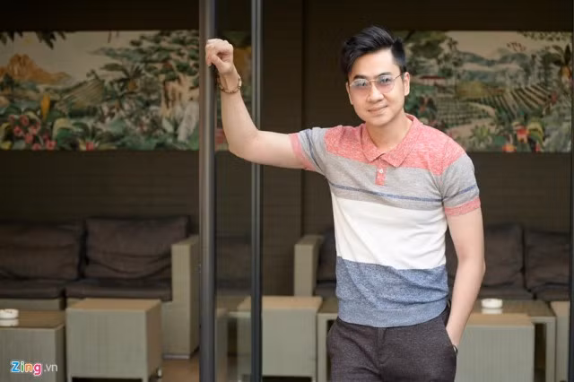 Ca sĩ Tùng Lâm uống thuốc ngủ, vay nợ sau sai lầm mượn nhà 100 tỷ để khoe