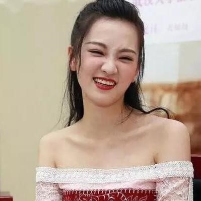 "Hết hồn" nhan sắc đời thực của 4 hot girl đình đám ảnh 11 4 hot girl dinh dam khien dan mang