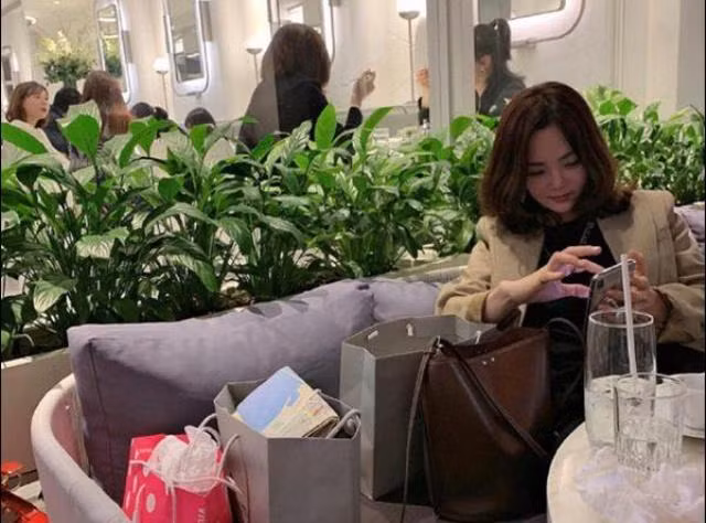 Chỉ một hành động nhỏ, Chae Rim đập tan tin đồn bị chồng phản bội, ly hôn