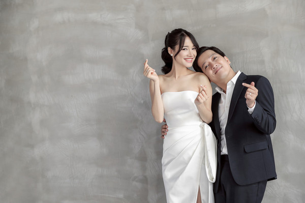 Nhã Phương lần đầu lên tiếng về việc sinh con