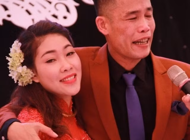 Vừa chia tay, vợ ba kém 11 tuổi của Hiệp gà đã tậu được nhà... 10 tỷ