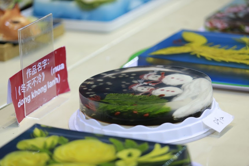 Tác phẩm dự thi của Tuệ Anh mang tên Bánh rau câu “Mùa đông không lạnh”.