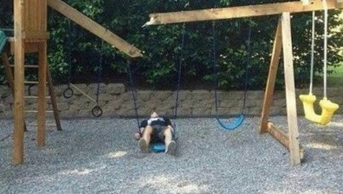 Trở về tuổi thơ thất bại. Trở về tuổi thơ thất bại.