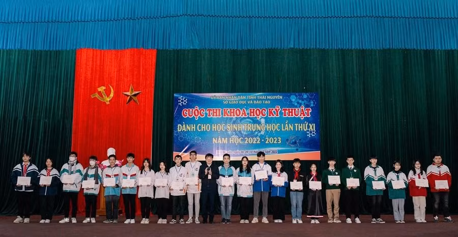 Thái Nguyên trao giải cuộc thi khoa học kỹ thuật dành cho học sinh trung học
