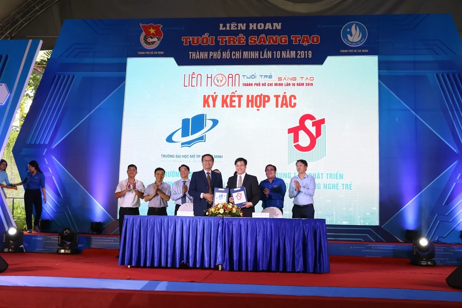 Trường Đại học Mở TPHCM đào tạo đồng hành cùng doanh nghiệp. 