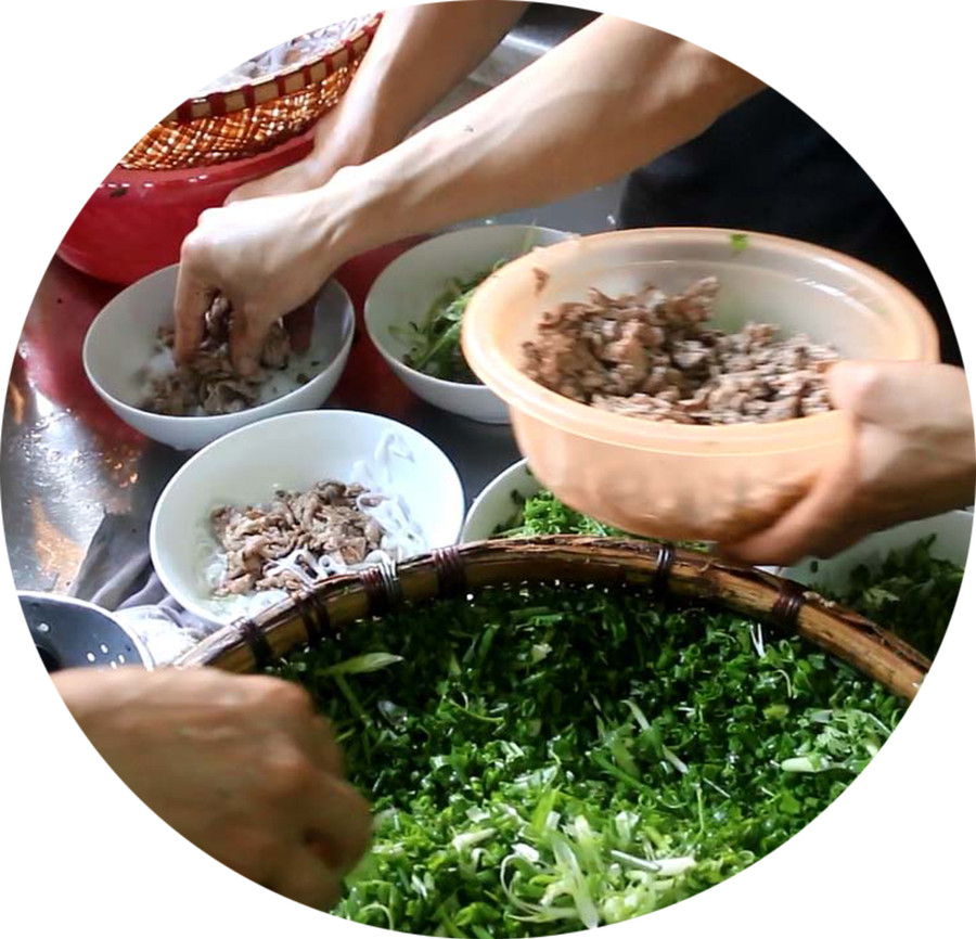 Đằng sau những bát phở “đặc sản” Đằng sau những bát phở “đặc sản”