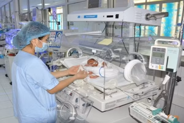 Nguyên nhân chính của nhiễm khuẩn bệnh viện là nhân viên y tế