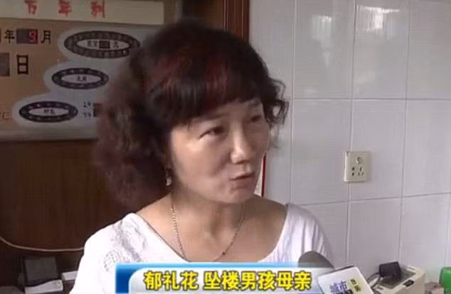 Mất mạng vì thử nhảy lầu như trong game - Hình 3