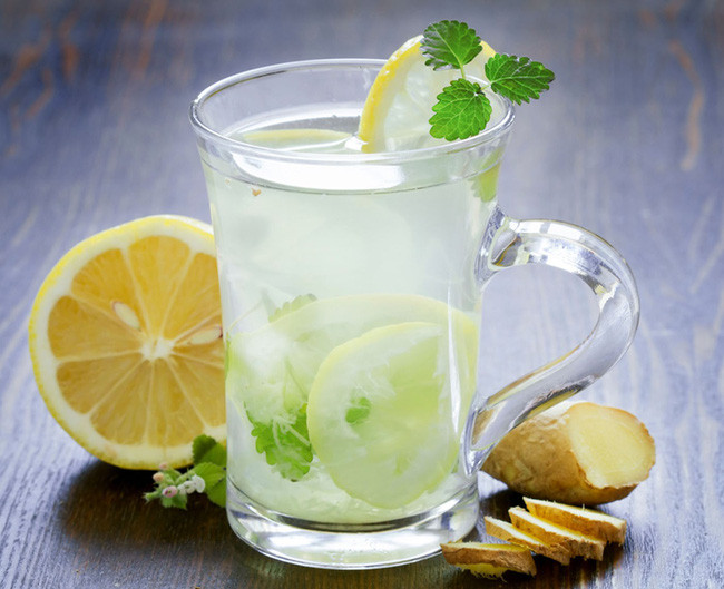 Dùng nước chanh lạnh kiểu này giúp giảm cân quá đỗi thần tốc, mỡ thừa cứ thế bay vèo vèo! - Ảnh 1. Dùng nước chanh lạnh kiểu này giúp giảm cân quá đỗi thần tốc, mỡ thừa cứ thế bay vèo vèo! - Ảnh 1.