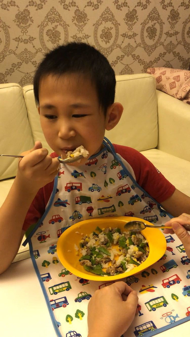 Con 8 tuổi không biết nói, chậm phát triển, mẹ ân hận tột độ vì không làm theo lời khuyên này khi con đầy tháng - Ảnh 3. Con 8 tuổi không biết nói, chậm phát triển, mẹ ân hận tột độ vì không làm theo lời khuyên này khi con đầy tháng - Ảnh 3.