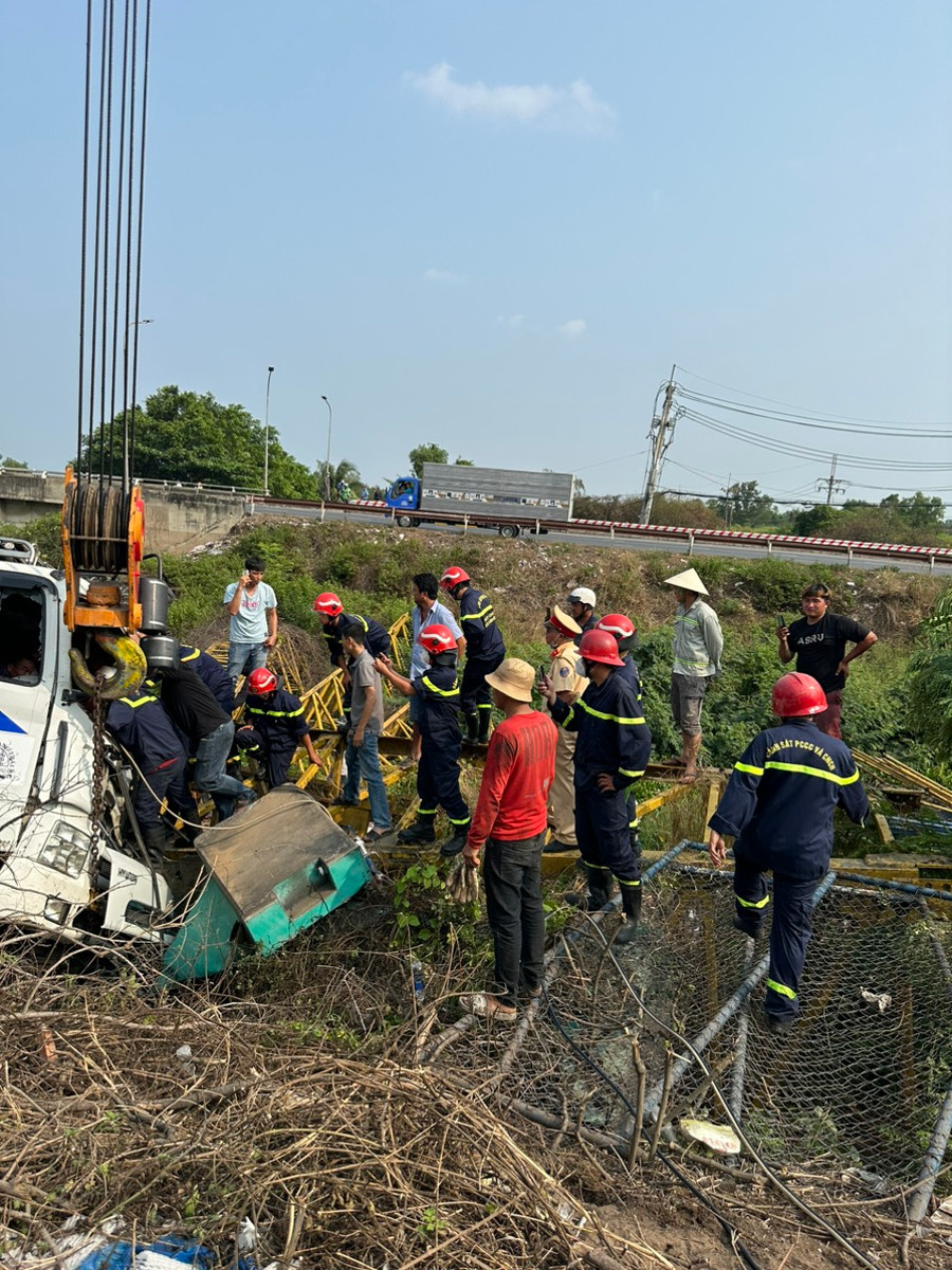 Hiện trường vụ tai nạn. Hiện trường vụ tai nạn.