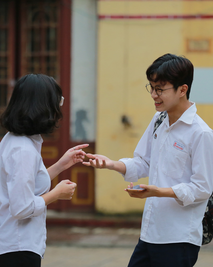 Thí sinh Hà Nội tự tin bước vào Kỳ thi THPT quốc gia 2019.