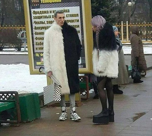 Cặp đôi hoàn cảnh.