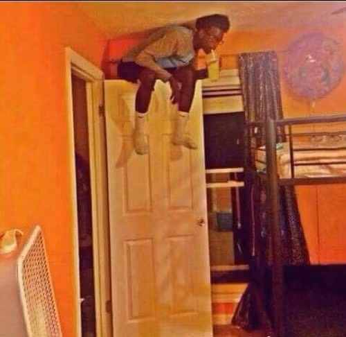 Ngồi trên cao suy ngẫm về cuộc đời. 10-anh-hai-hot-nhat-facebook-trong-ngay-1