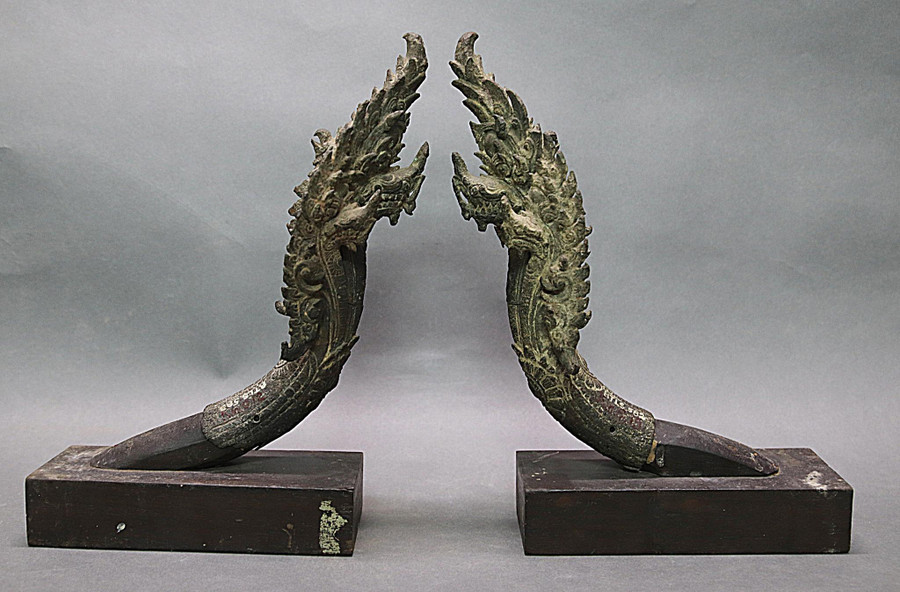 Hiện vật rắn thần Naga được đưa vào lưu trữ trong bảo tàng năm 1938.