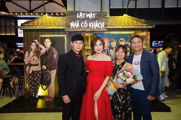 Cuộc sống như bà hoàng của cô vợ 4 con được chồng coi trọng nhất