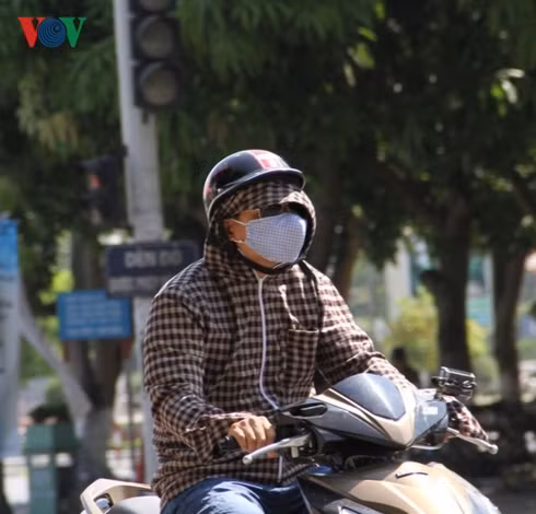 son la nang nong ky luc, cuoc song cua nguoi dan bi dao lon hinh 8