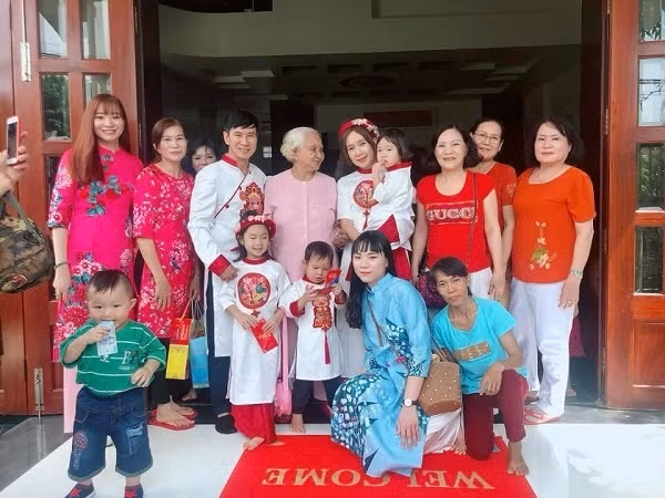 Cuộc sống như bà hoàng của cô vợ 4 con được chồng coi trọng nhất