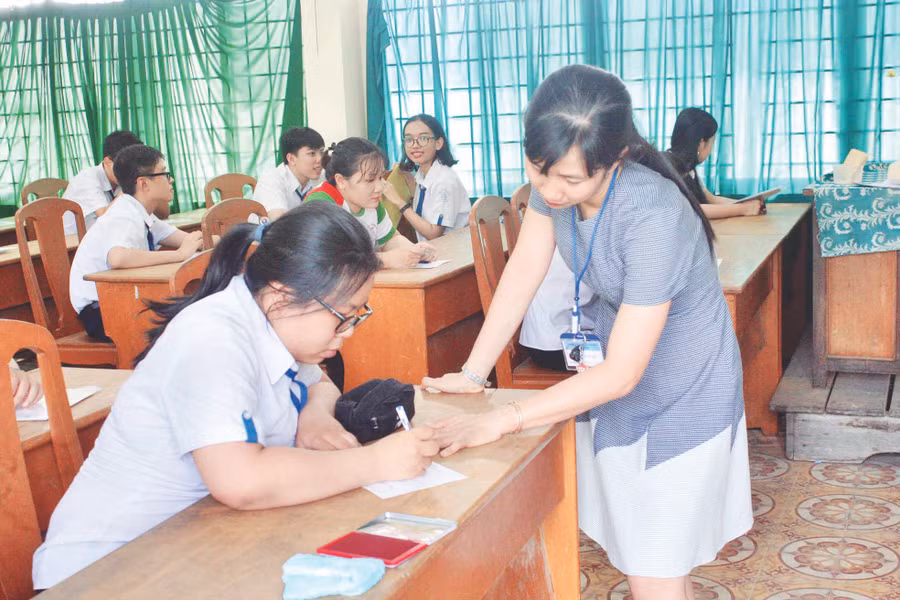 Một số trường THPT tại Cần Thơ đã lên kế hoạch tổ chức thi thử để các em HS làm quen và có phương án ôn tập hiệu quả cho Kỳ thi THPT quốc gia sắp tới.