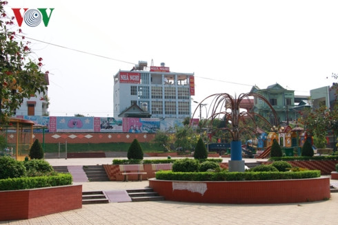 son la nang nong ky luc, cuoc song cua nguoi dan bi dao lon hinh 4