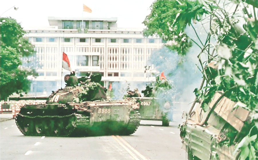 Hình ảnh sống động trong ngày chiến thắng cần có trong tư liệu GD học sinh. Ảnh:TL Hình ảnh sống động trong ngày chiến thắng cần có trong tư liệu GD học sinh. Ảnh:TL