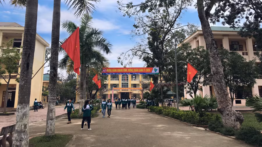 Trường THPT Phan Thúc Trực là 1 trong 12 đơn vị giáo dục của Nghệ An có tỷ lệ giải ngân nguồn vốn đầu tư công đạt 100%. Ảnh: Trường THPT Phan Thúc Trực.