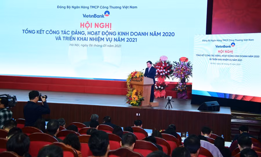 Năm 2020, VietinBank đã cắt giảm gần 5.000 tỷ đồng lợi nhuận từ việc giảm lãi suất cho vay, phí, thoái lãi để hỗ trợ doanh nghiệp, người dân.