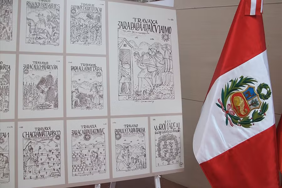 Một góc triển lãm “Khởi đầu trang sử”.