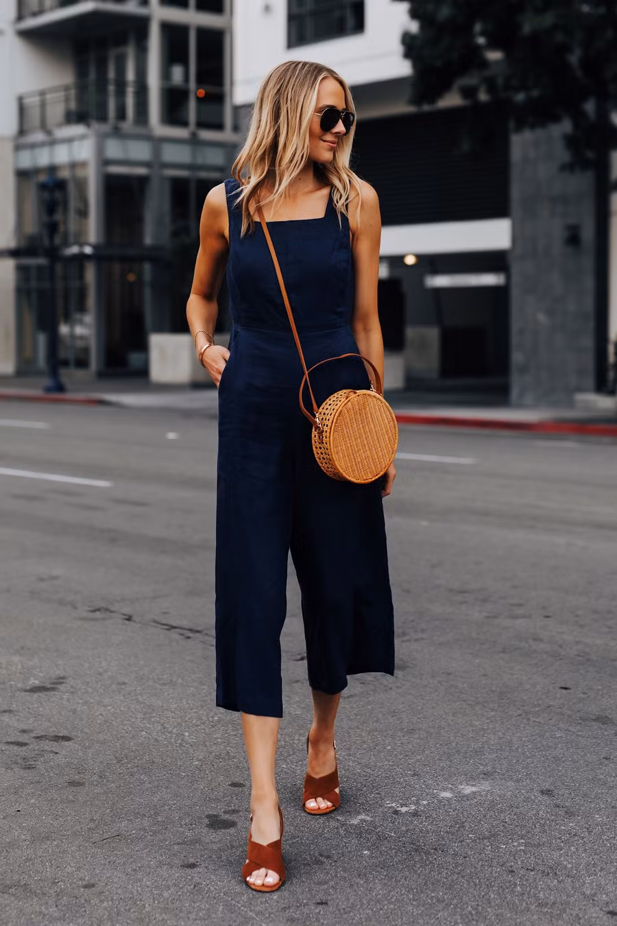 5 bí kíp phối đồ của nhà thiết kế giúp chị em thời thượng, sang chảnh trong tích tắc ảnh 4