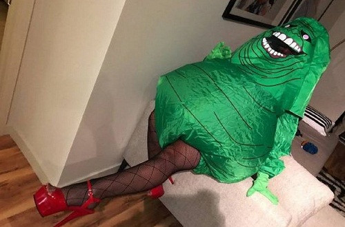 Quái thú chân dài. 10-anh-hai-hot-nhat-facebook-trong-ngay-2