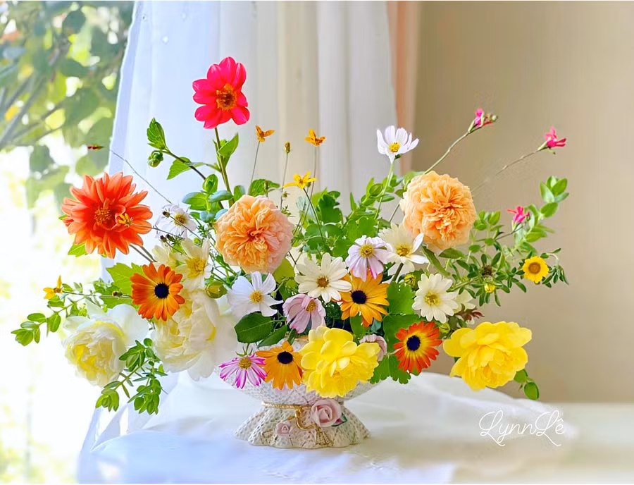 Gợi ý muôn kiểu cắm hoa vạn người mê đón ngày 8/3