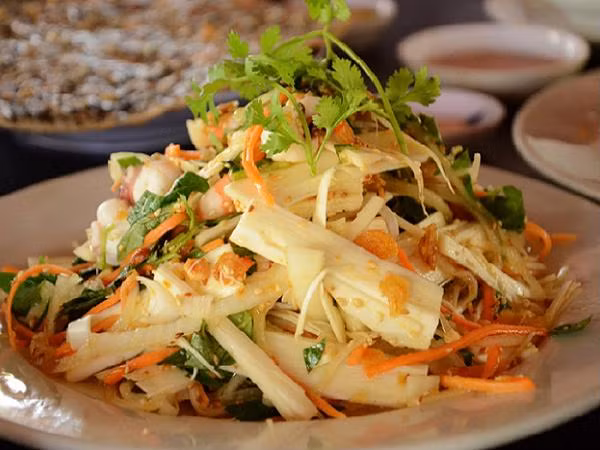 Đổi vị bữa cơm gia đình với gỏi củ hủ dừa giòn ngon, lạ miệng