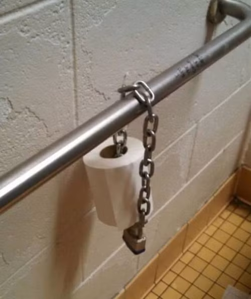 Gìn giữ đến mảnh giấy cuối cùng. Gìn giữ đến mảnh giấy cuối cùng.