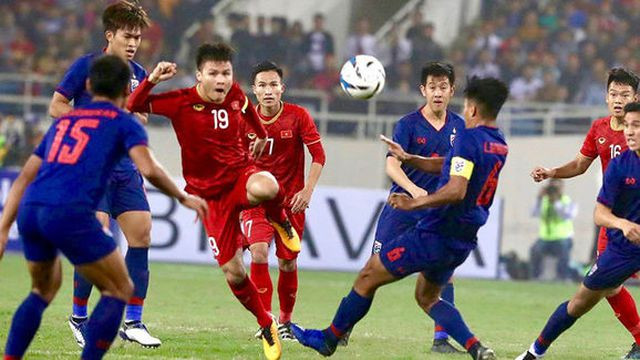 Cuộc đối đầu giữa Thái Lan với Việt Nam luôn hấp dẫn khi cả 2 bên đều muốn khẳng định vị thế và sức mạnh của mình ở khu vực Đông Nam Á Cuộc đối đầu giữa Thái Lan với Việt Nam luôn hấp dẫn khi cả 2 bên đều muốn khẳng định vị thế và sức mạnh của mình ở khu vực Đông Nam Á