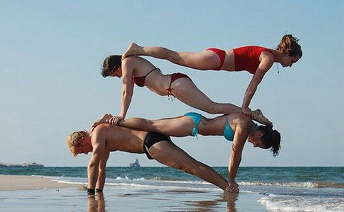 Chỉ cẩn một điểm tựa, chị em có thể làm mọi thứ.