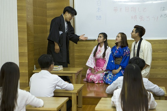 Được học tập, tiếp xúc với các nền văn hóa khác nhau luôn tạo sự yêu thích cho các bạn sinh viên.