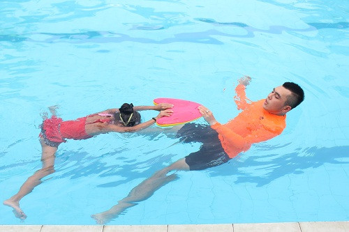 học bơi, bơi ếch, kỹ năng, đuối nước, bội lội, sức khỏe học bơi, bơi ếch, kỹ năng, đuối nước, bội lội, sức khỏe
