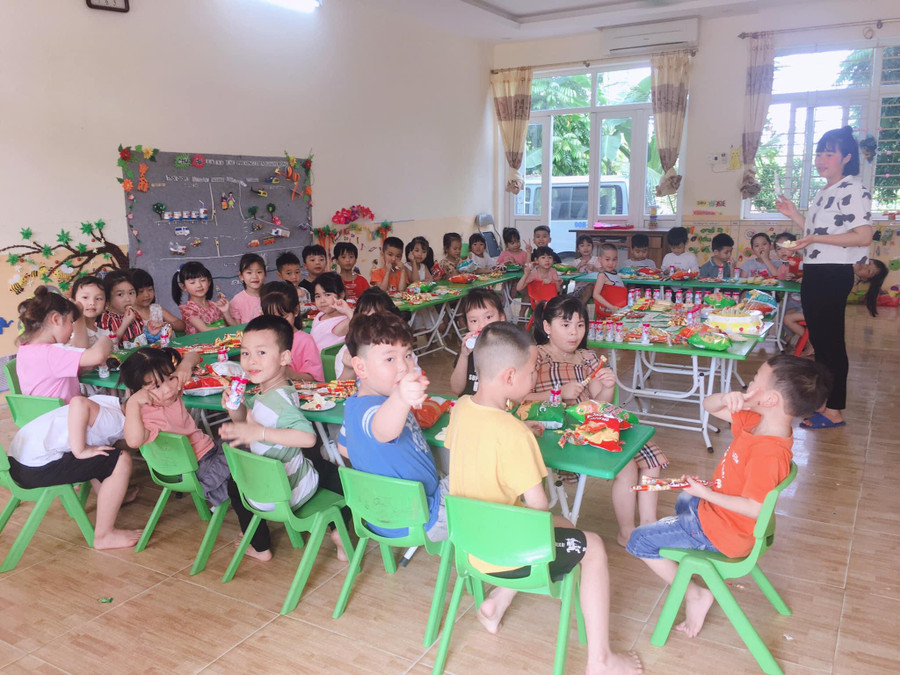 Vấn đề an toàn trường học, trong đó có an toàn thể chất cho trẻ luôn là ưu tiên hàng đầu của các nhà trường.