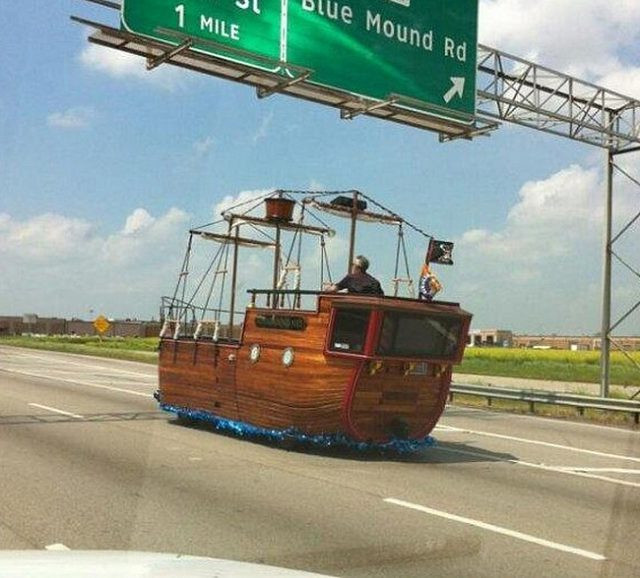 Không thể tin nổi những hình ảnh này lại xuất hiện trên phố - Hình 11