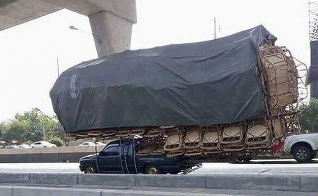 Không thể tin nổi những hình ảnh này lại xuất hiện trên phố - Hình 10