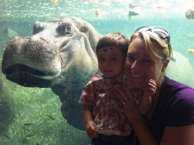 Muôn kiểu phá đám đáng ghét khi đang chụp ảnh sống ảo - Hình 9