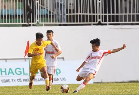 Hà Nội (áo vàng) đã giành chức vô địch U19 QG. Hà Nội (áo vàng) đã giành chức vô địch U19 QG.