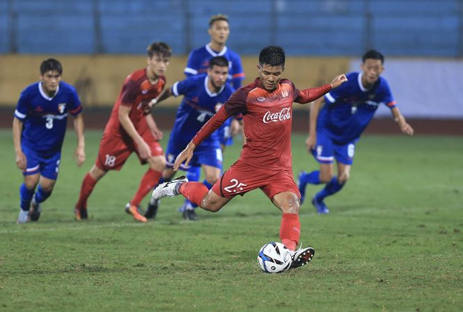 Đức Chinh hay Thanh Bình sẽ nhận trọng trách số 9 của U23 Việt Nam?