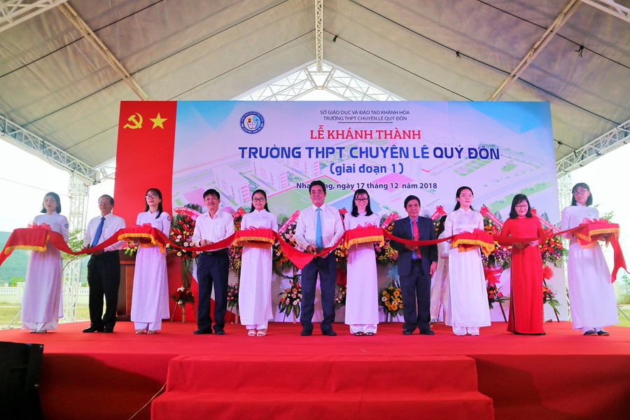 Lãnh đạo tỉnh và Sở GD-ĐT Khánh Hòa dự lễ khánh thành cơ sở mới
