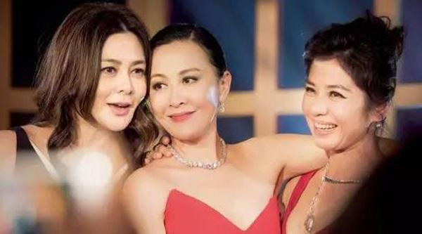 Nỗi tủi nhục lấy chồng giàu của mỹ nhân đẹp nhất Hong Kong được Lưu Đức Hoa tỏ tình ảnh 14 my nhan dep nhat hong kong duoc luu duc hoa to tinh va noi tui nhuc lay chong giau - 16