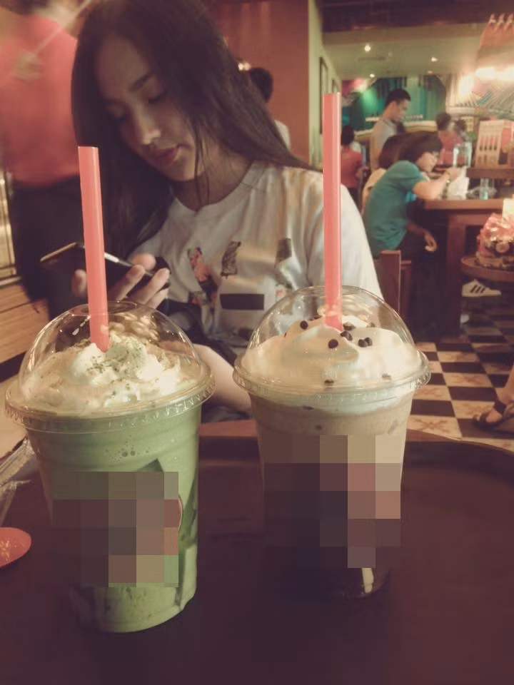 Cuộc sống giản dị của vợ trẻ sau khi Duy Nhân qua đời. 