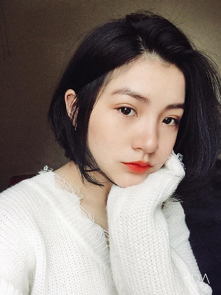 Nữ sinh tặng hoa Chủ tịch Kim Jong-un tiết lộ khoảnh khắc đáng nhớ ảnh 3 Nữ sinh tặng hoa Chủ tịch Kim Jong-un tiết lộ khoảnh khắc đáng nhớ - ảnh 3